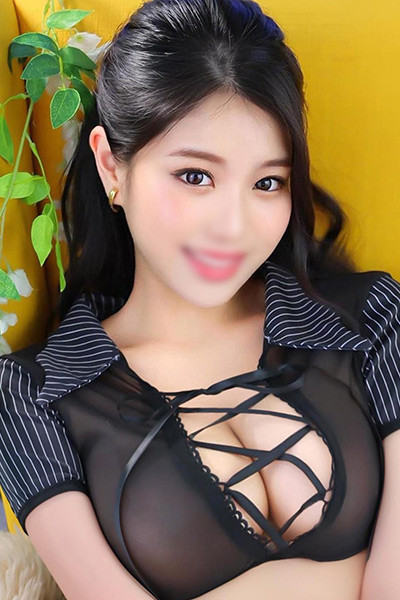 アズサ